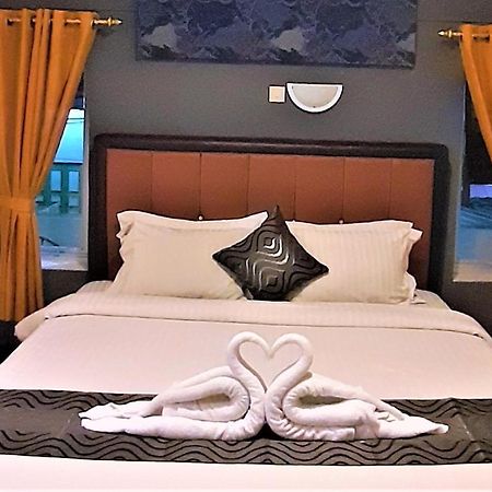 New Gentala Hotel Medan Ngoại thất bức ảnh