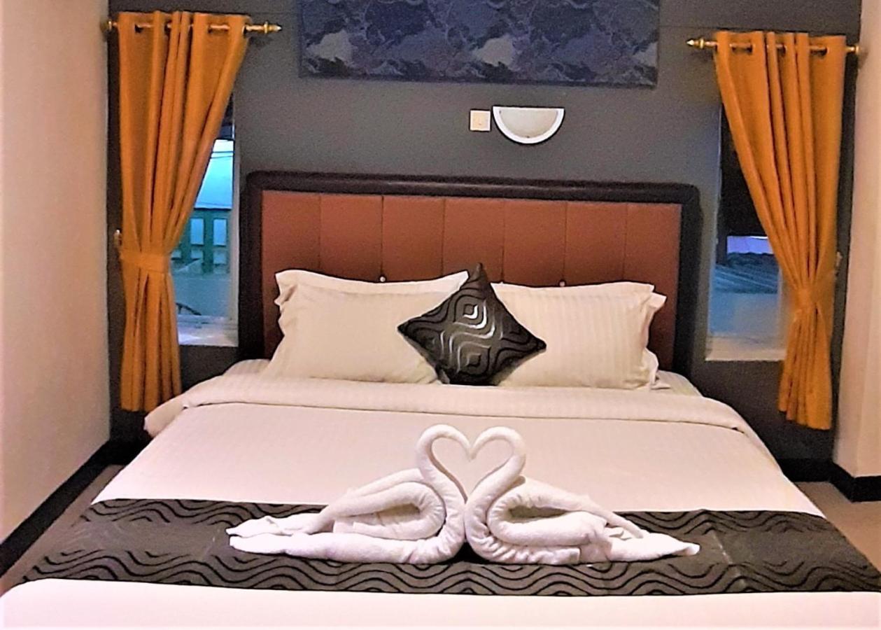 New Gentala Hotel Medan Ngoại thất bức ảnh