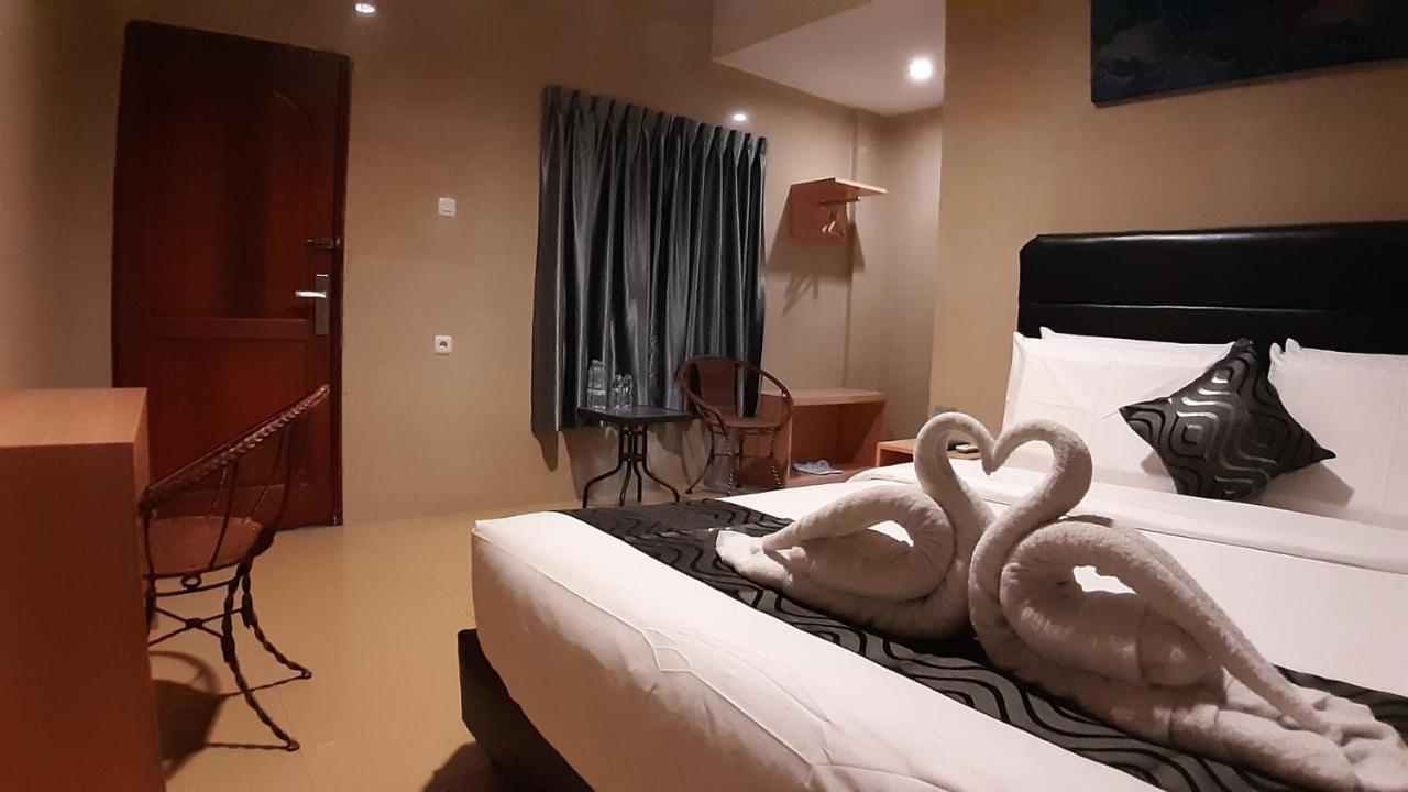 New Gentala Hotel Medan Ngoại thất bức ảnh