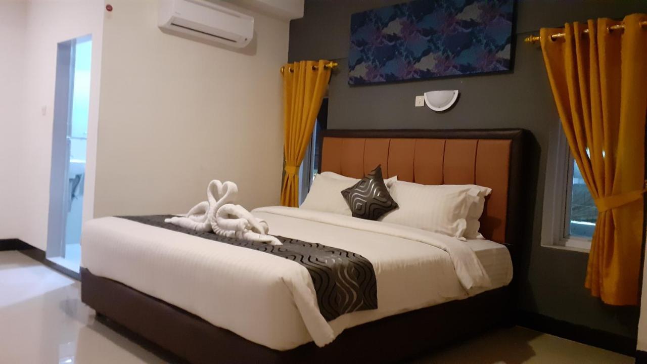 New Gentala Hotel Medan Ngoại thất bức ảnh